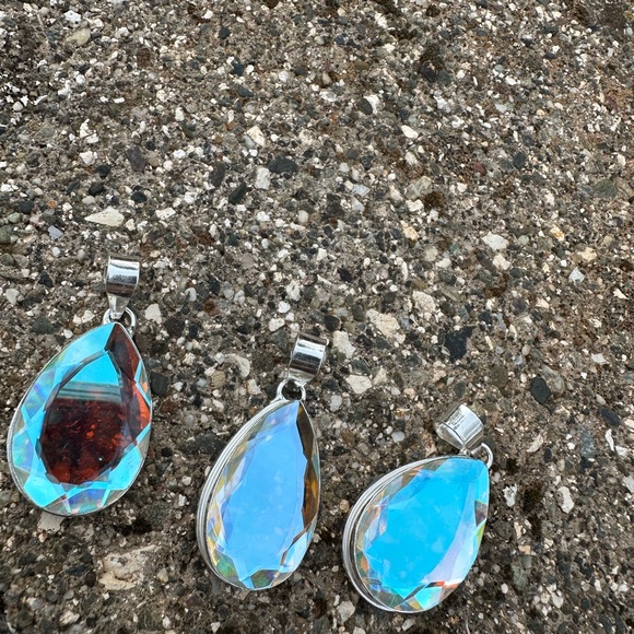 Rainbow aura quartz 925 silver pendant - Picture 10 of 10